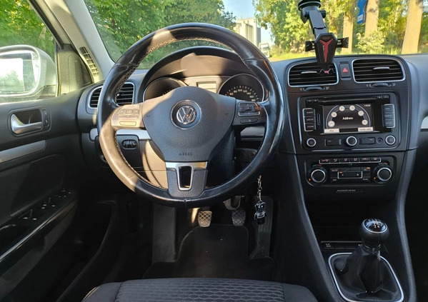 Volkswagen Golf cena 15900 przebieg: 323000, rok produkcji 2010 z Malbork małe 67